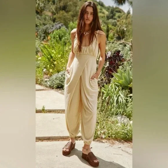 FREE PEOPLE Elegant Cream Jumpsuit - Picture 1 of 5
